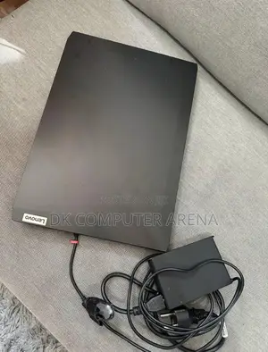 Laptop Lenovo V110 8GB AMD Ryzen 5 SSD 256GB