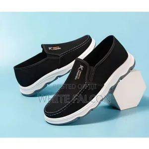 Canvas Sports Sneakers With Rubber Sole
