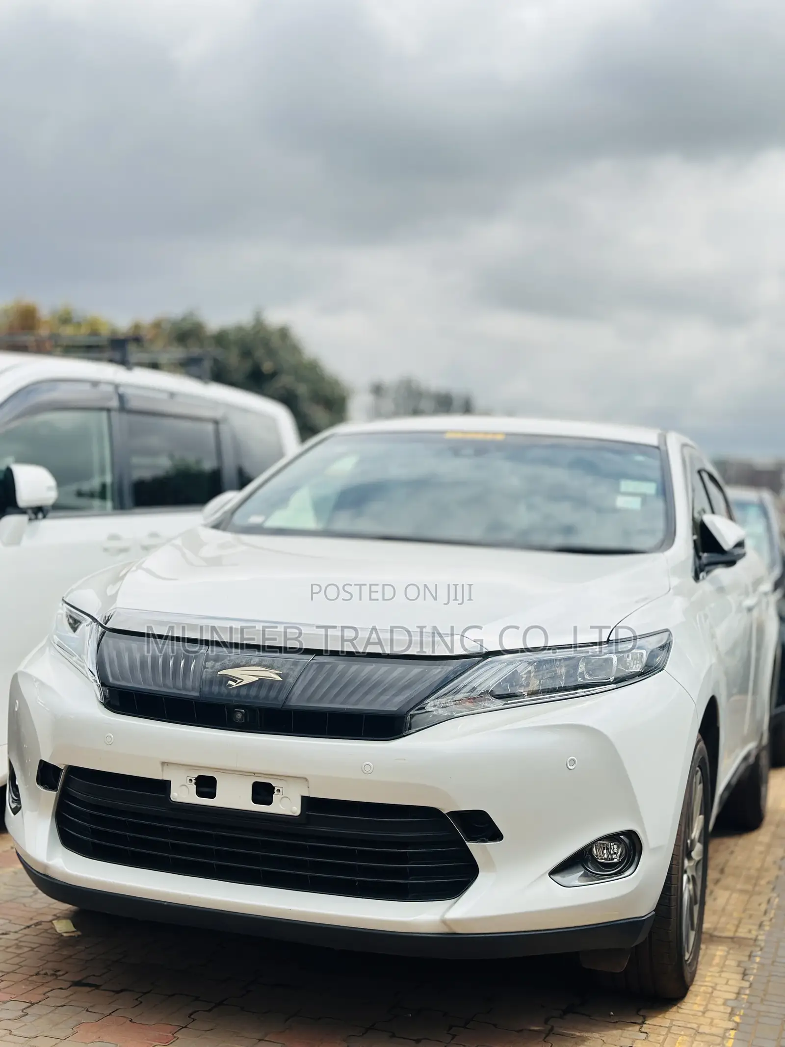 Toyota Harrier 2.0 2016