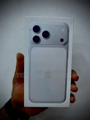 New Apple iPhone 17 Pro Max 256 GB Silver