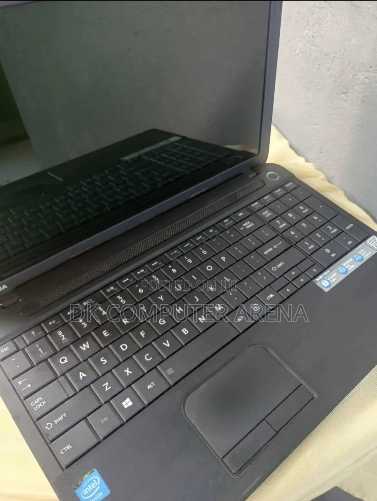 Laptop Toshiba Satellite BE45 4GB Intel Core I3 HDD 1T