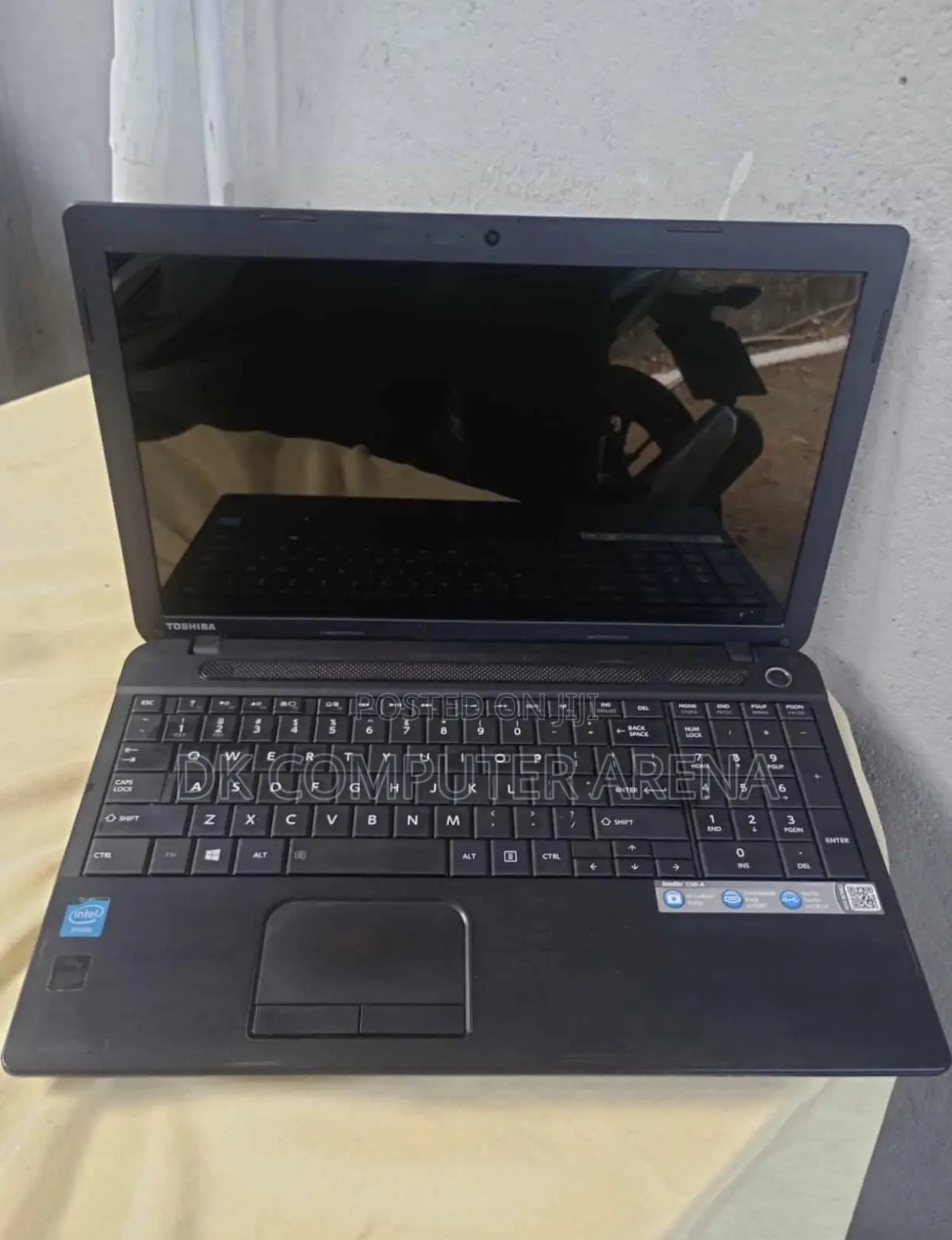 Laptop Toshiba Satellite BE45 4GB Intel Core I3 HDD 1T