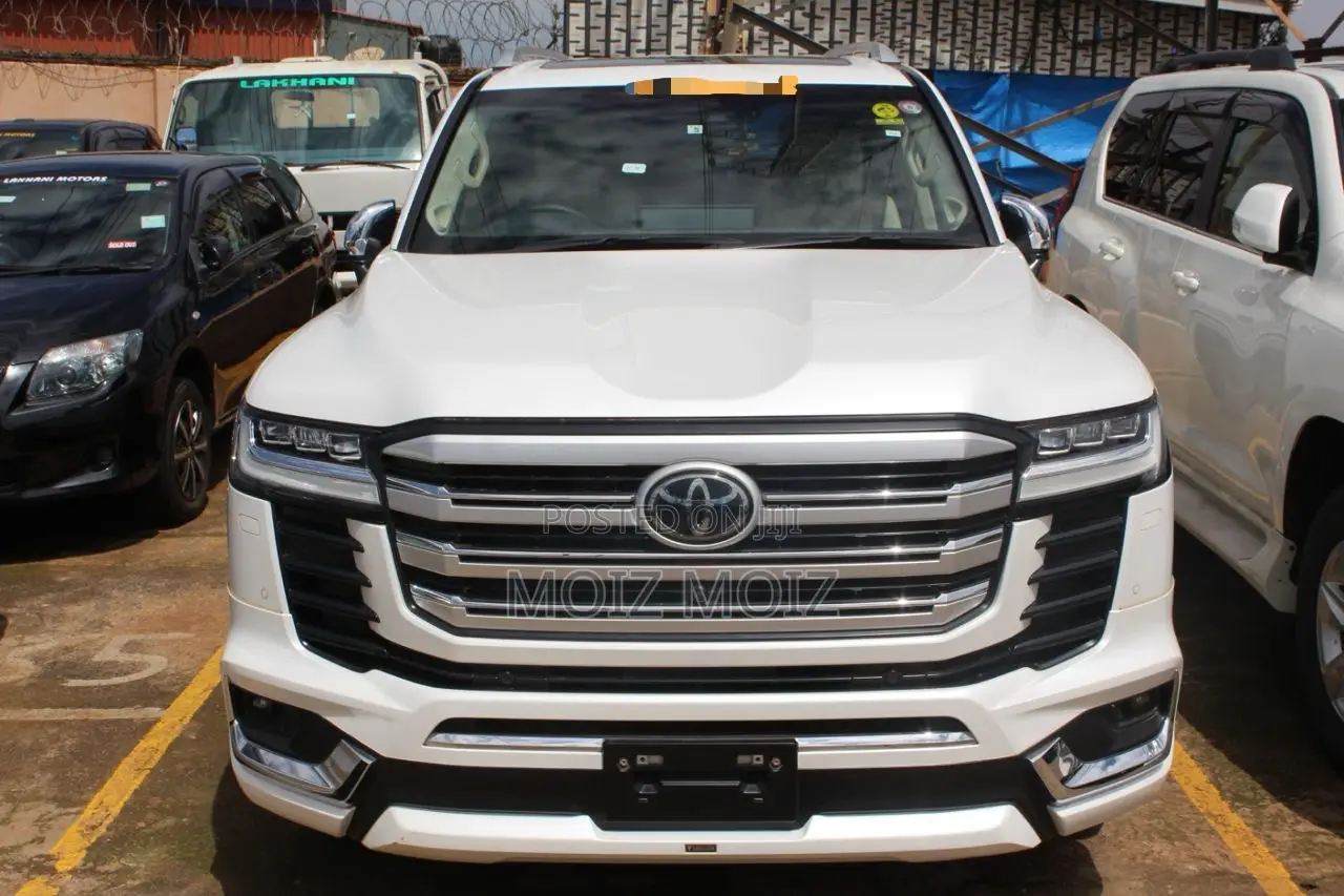 Toyota Land Cruiser 3.5 Petrol 4WD 2022 White