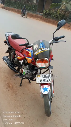 Bajaj Boxer 125 2024 Red