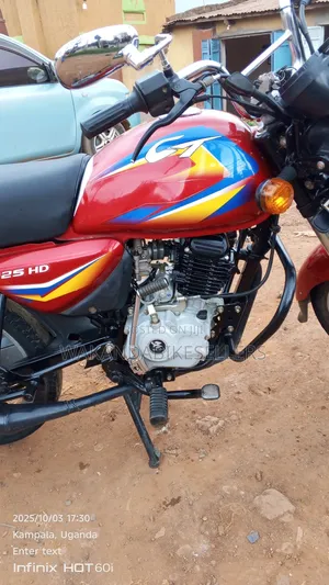 Bajaj Boxer 125 2024 Red