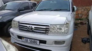 Toyota Land Cruiser Prado 2006 White