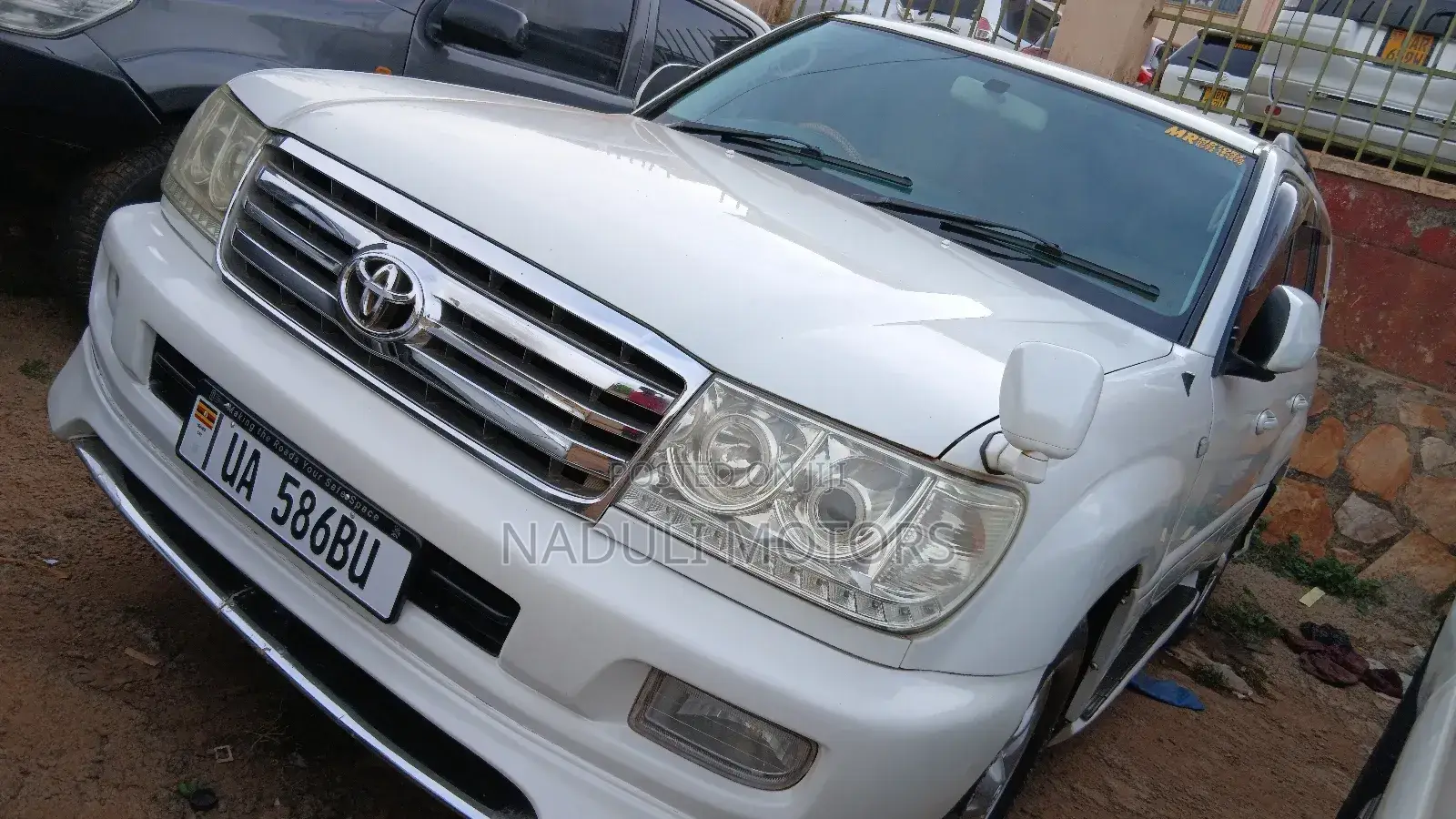 Toyota Land Cruiser Prado 2006 White