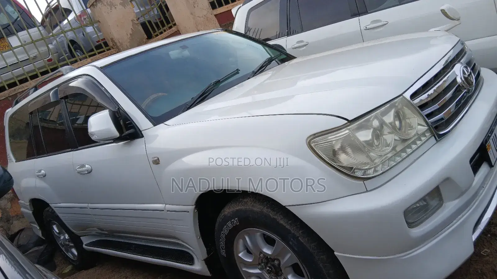 Toyota Land Cruiser Prado 2006 White