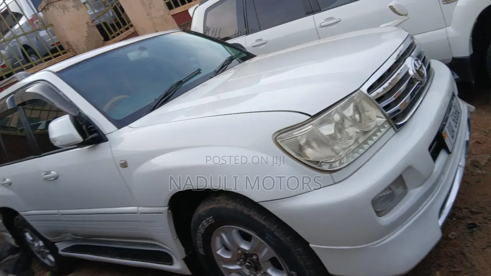 Toyota Land Cruiser Prado 2006 White