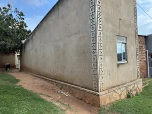 3bdrm House in Bweyogerere Estate, Wakiso / Wakiso for sale