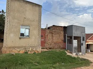3bdrm House in Bweyogerere Estate, Wakiso / Wakiso for sale