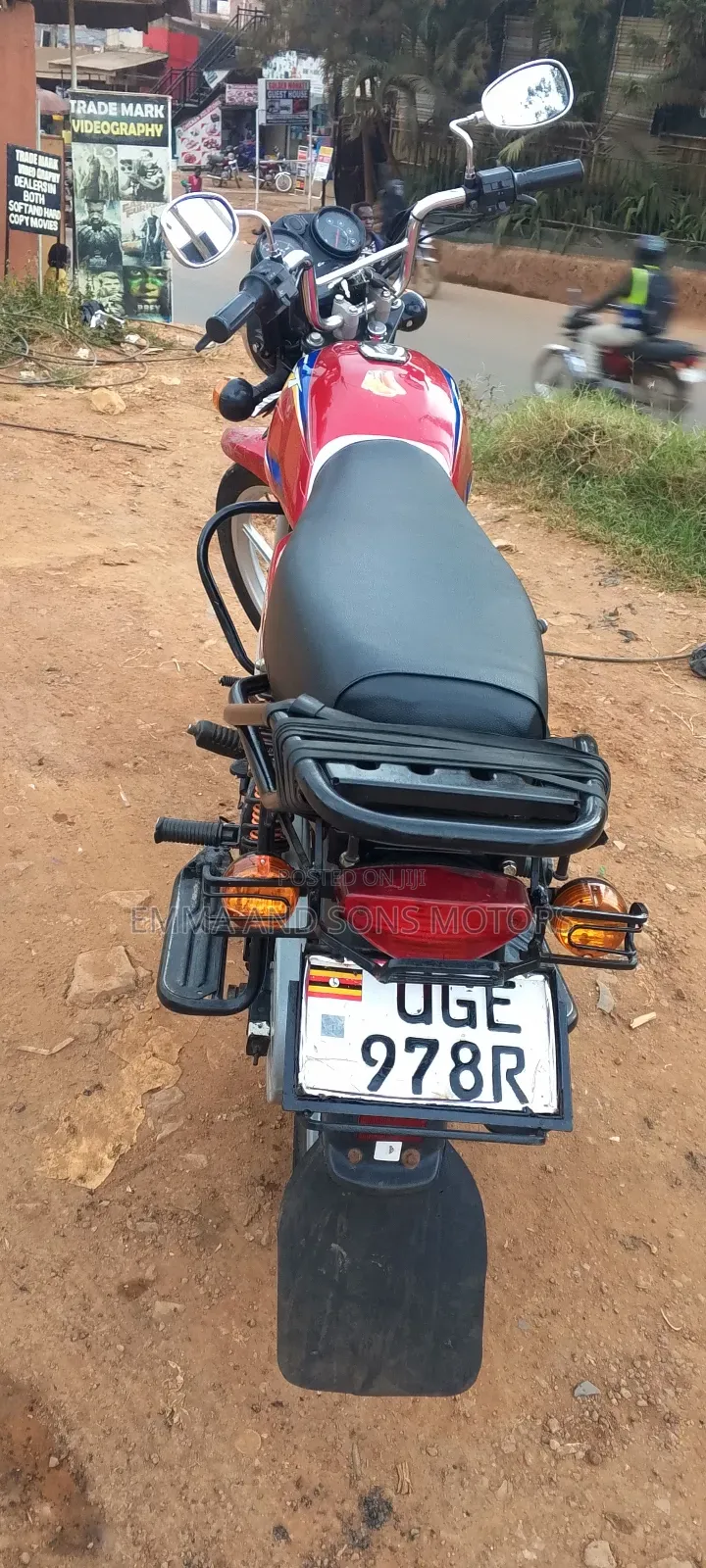 Bajaj Boxer 125 2024 Red