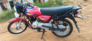 Bajaj Boxer 125 2024 Red