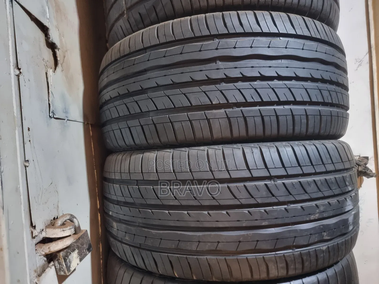 275/40r20 Good Condition Tires for Bmw, Benz.