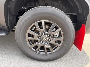 New Toyota Land Cruiser Prado 2.7 2025 White