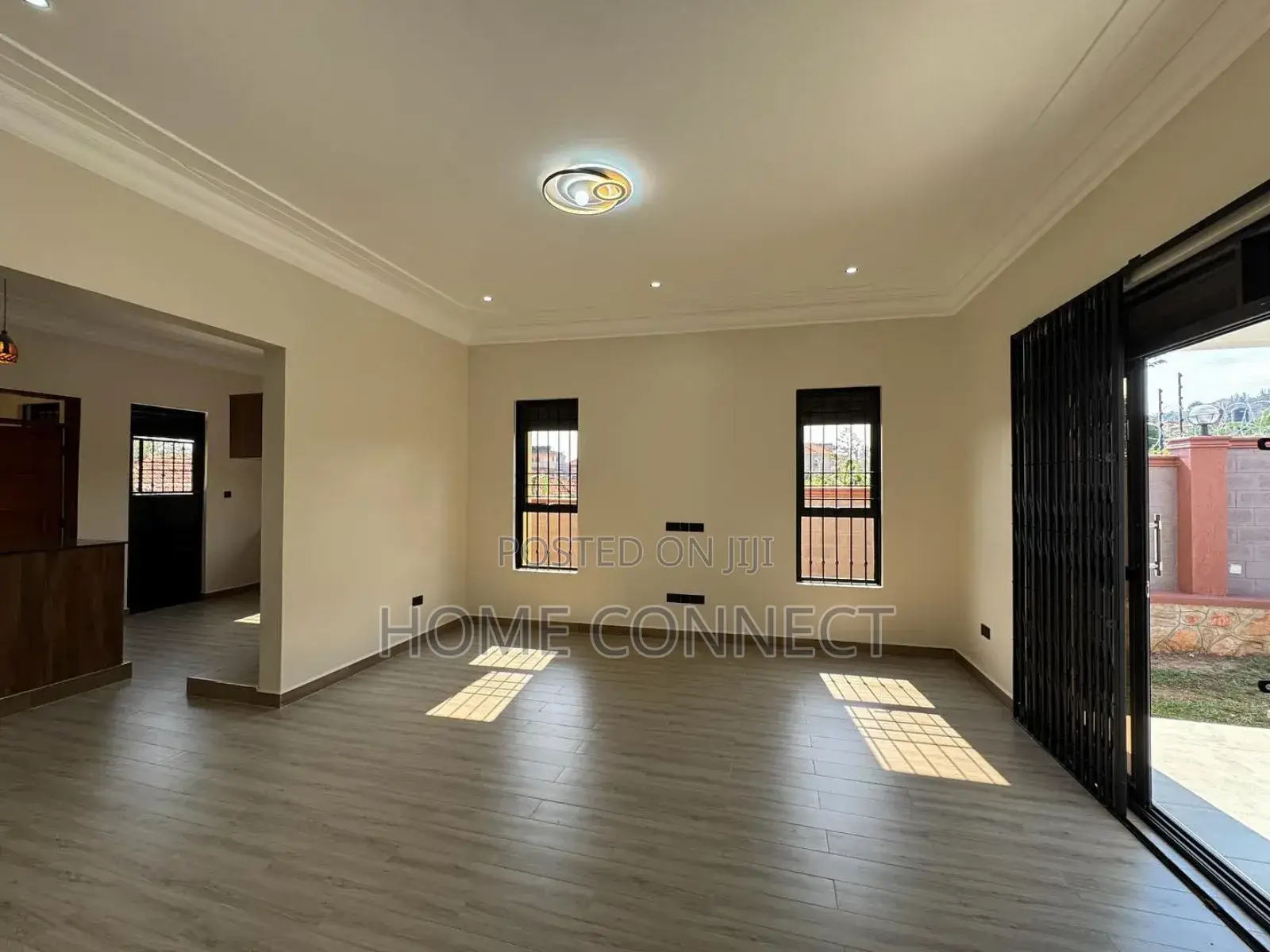 4bdrm Bungalow in Najjera 2, Central Division for sale