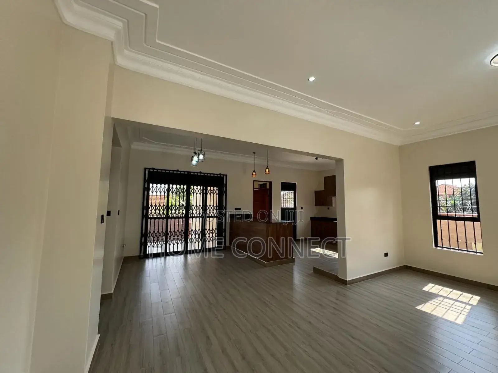 4bdrm Bungalow in Najjera 2, Central Division for sale