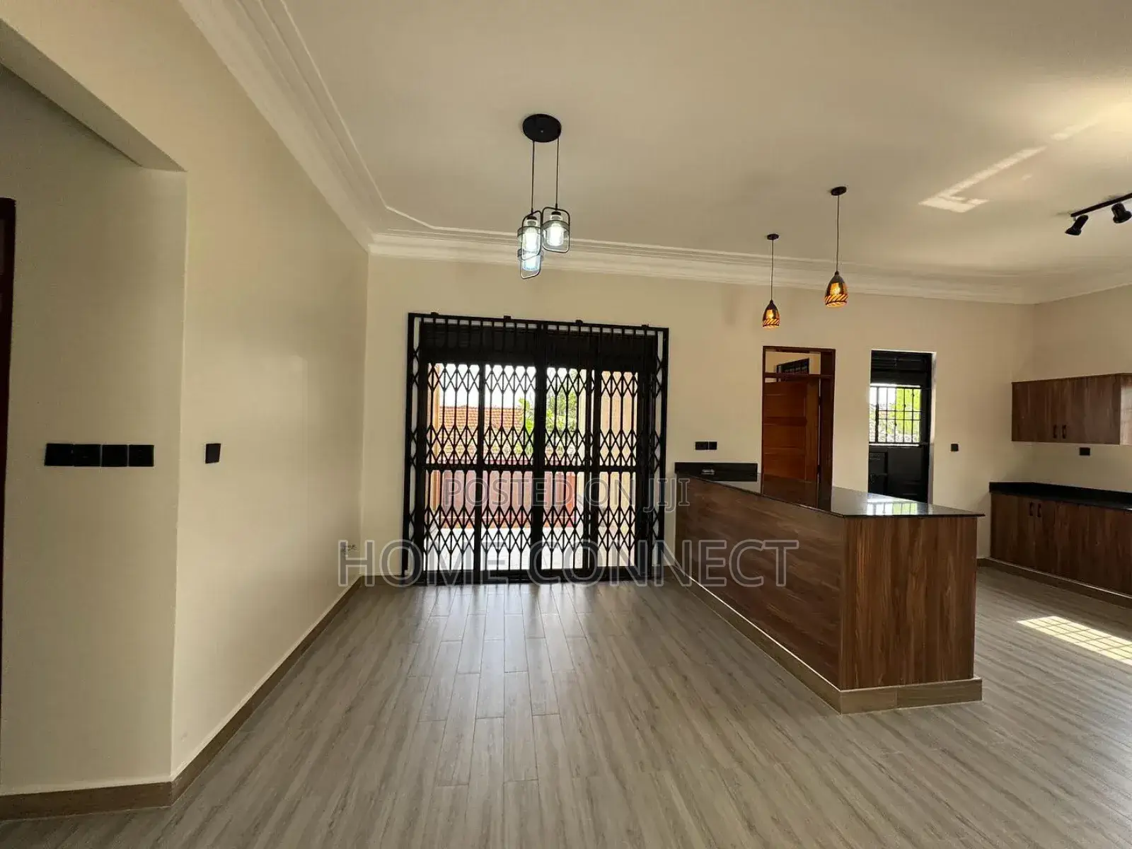 4bdrm Bungalow in Najjera 2, Central Division for sale