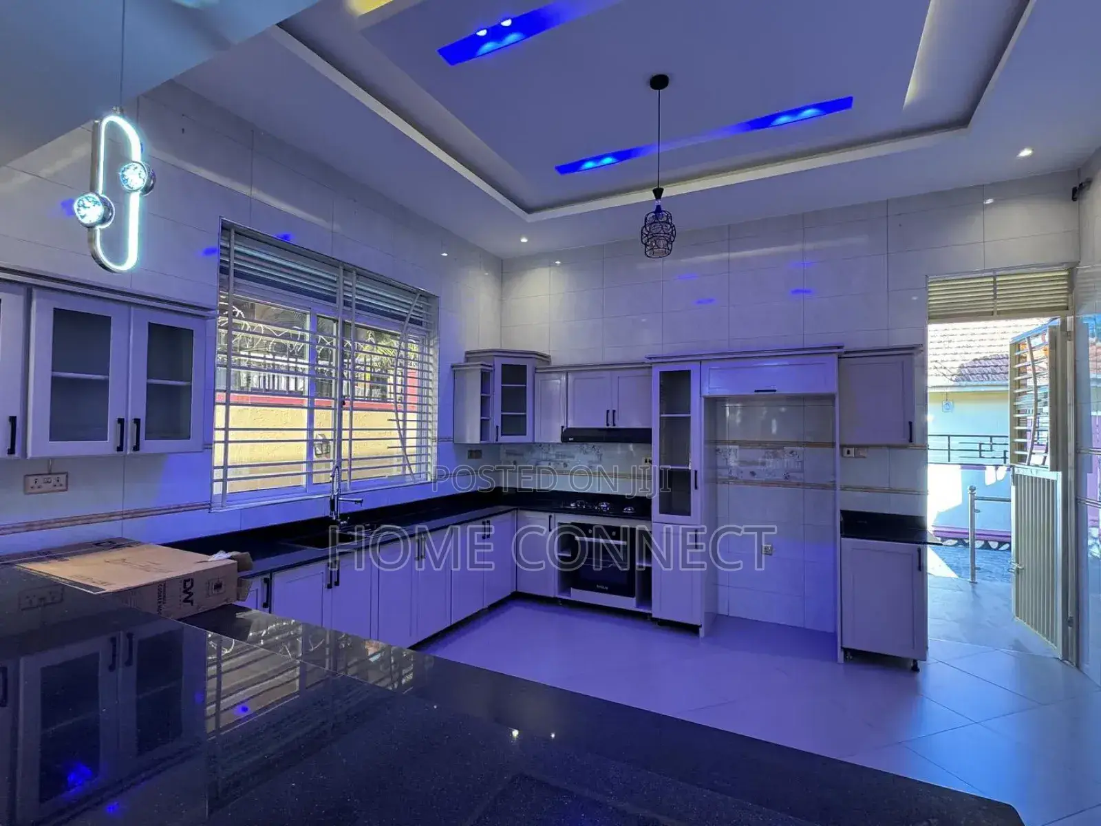 4bdrm Bungalow in Bwebajja Akright, Central Division for sale