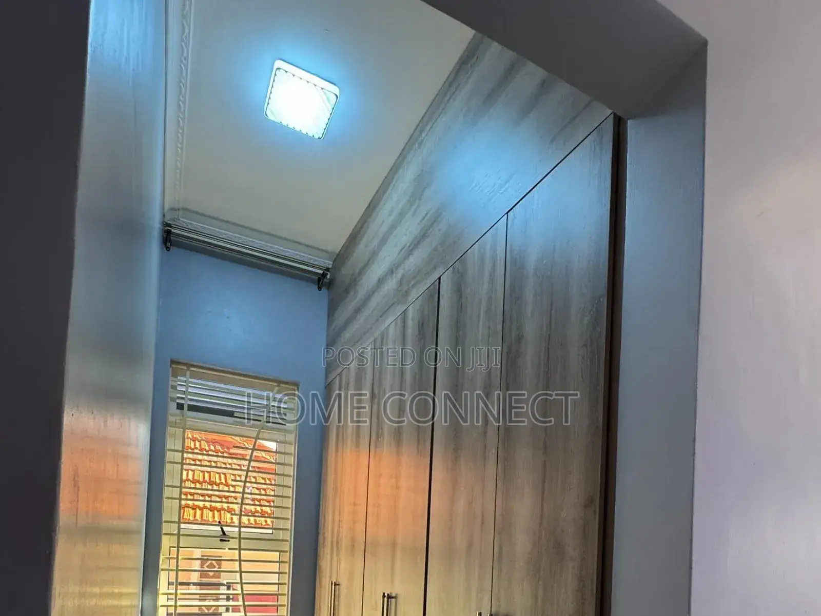 4bdrm Bungalow in Bwebajja Akright, Central Division for sale
