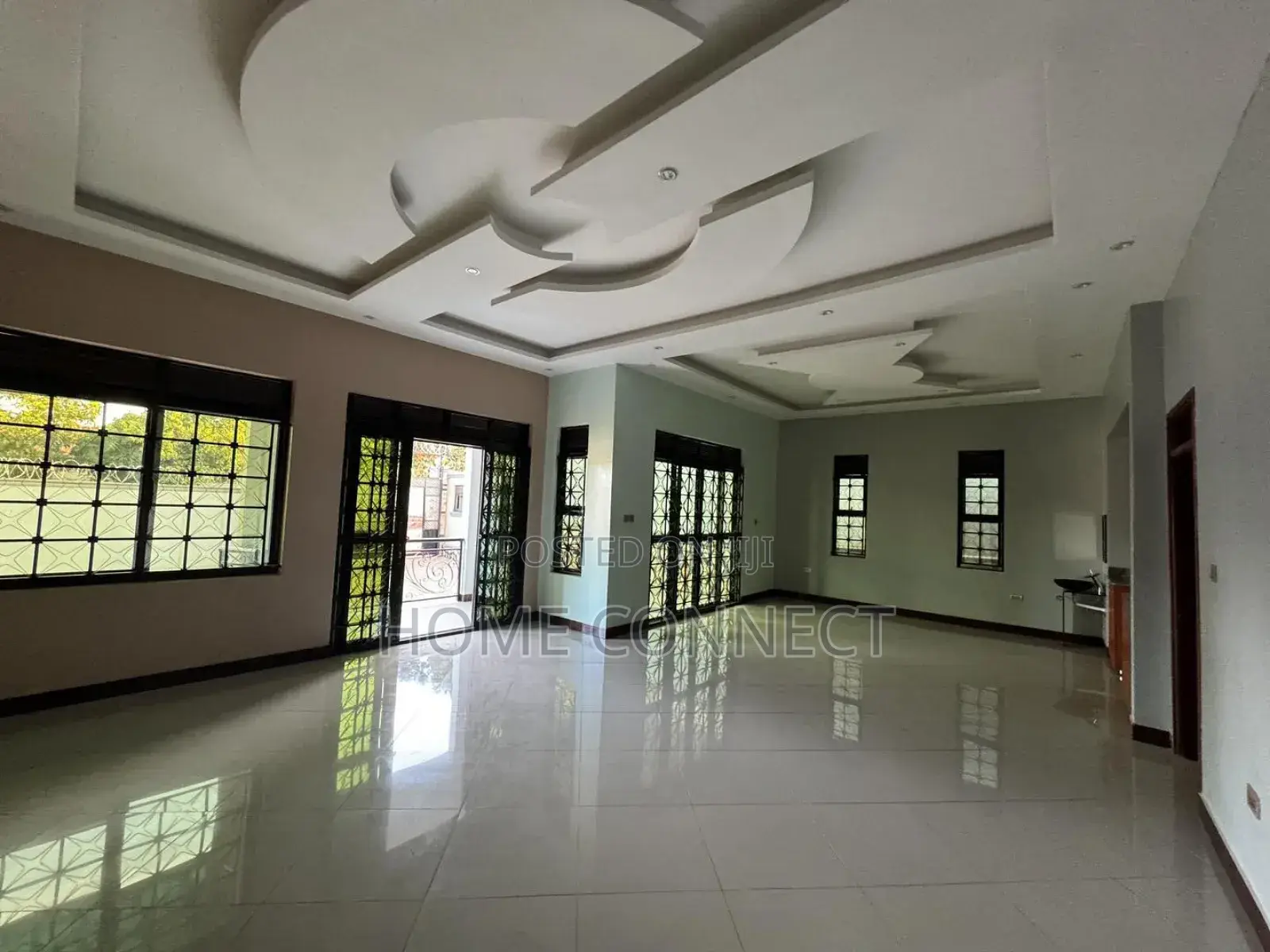 4bdrm Bungalow in Bwebajja, Central Division for sale
