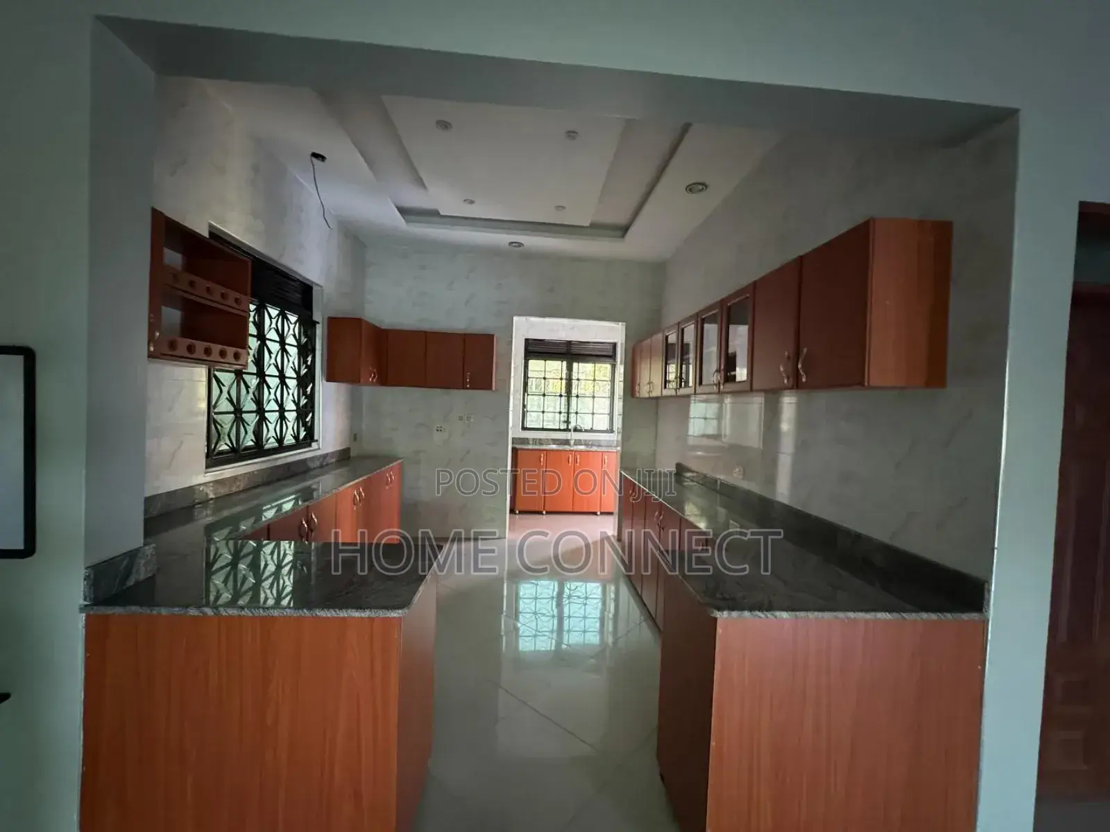 4bdrm Bungalow in Bwebajja, Central Division for sale