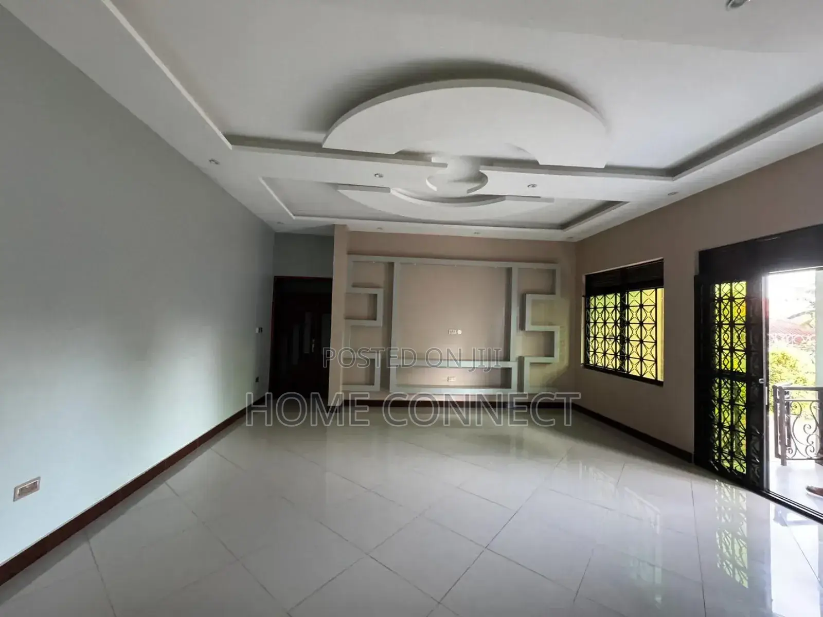 4bdrm Bungalow in Bwebajja, Central Division for sale