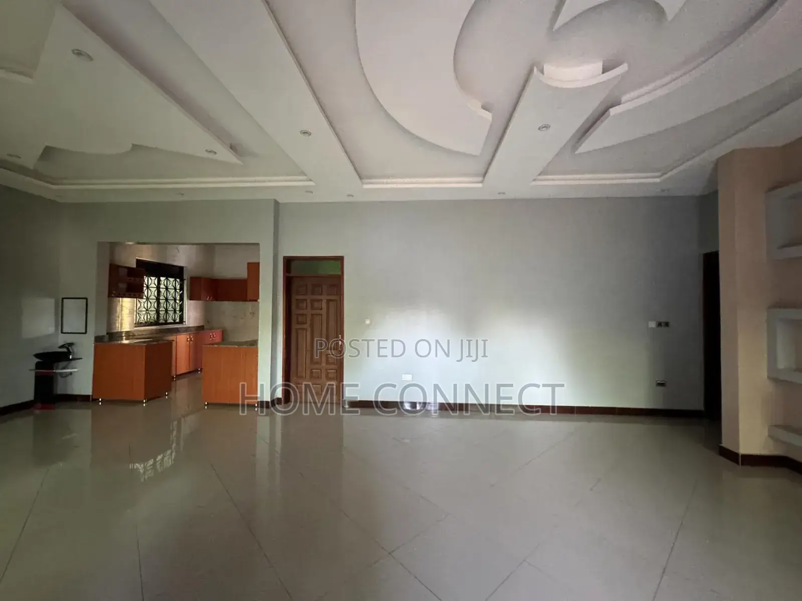 4bdrm Bungalow in Bwebajja, Central Division for sale
