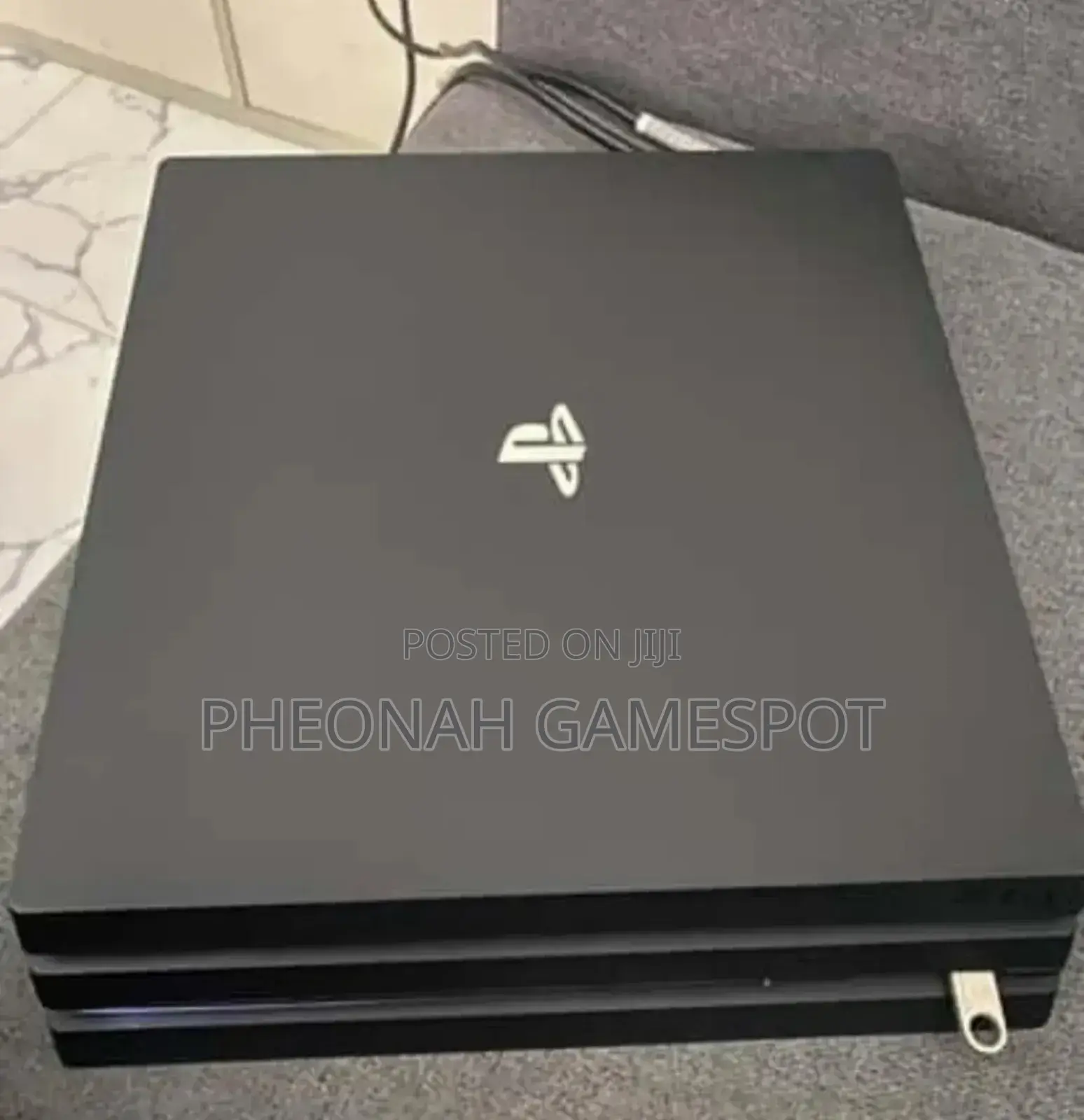 Playstation 4 Pro Ps4 Pro 1 Terabytes With 2 Pads and 23 Games