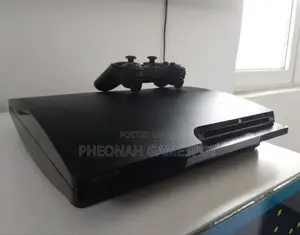 Playstation 3 Slim Ku Beeyi Layisi. Comes With 25 Games and 2 Pads