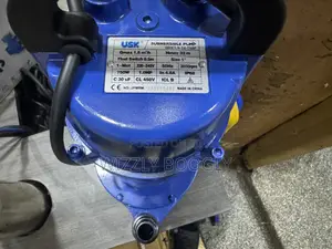Original Usk Submersible Water Pumps 32 Meters for Wells