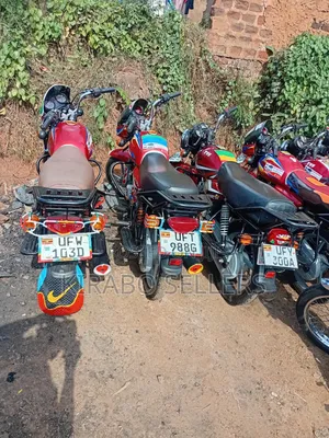 TVS HLX 125 2023 Red