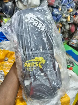 Pars Fight Gear Wind Boxing Gloves
