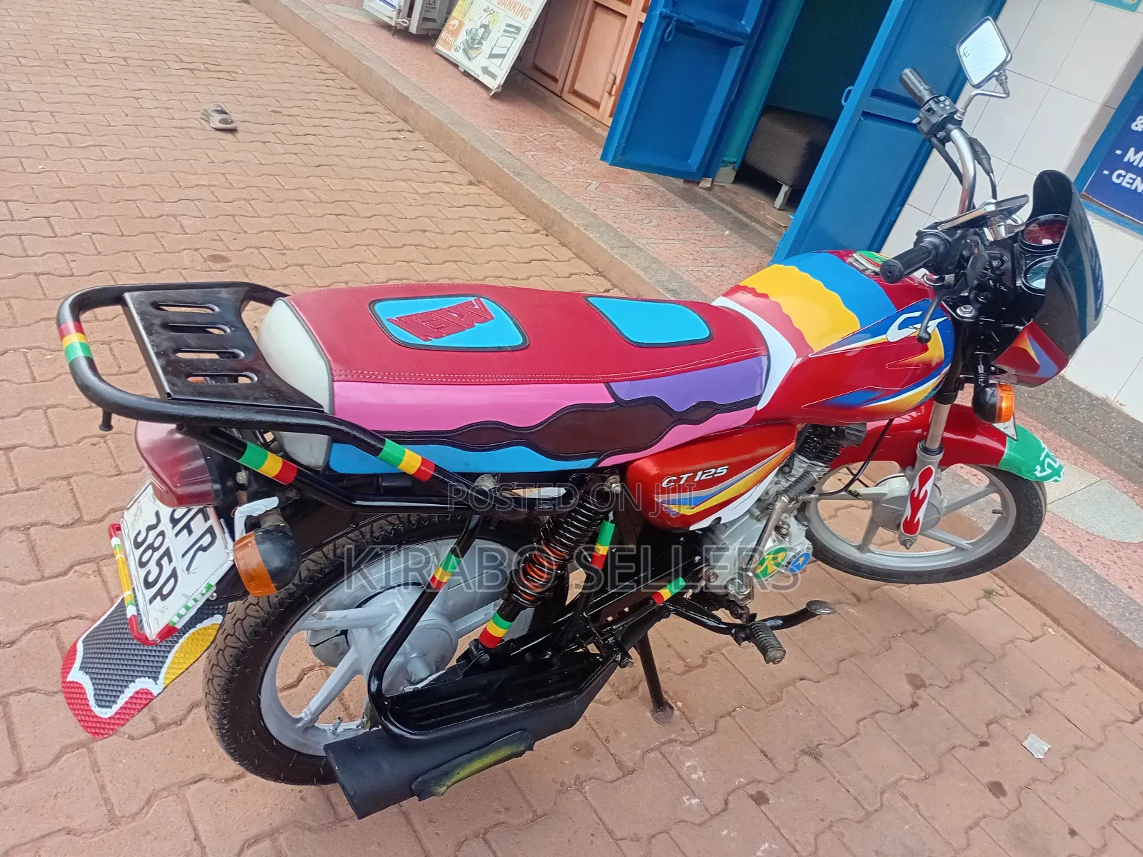 TVS HLX 125 2023 Red
