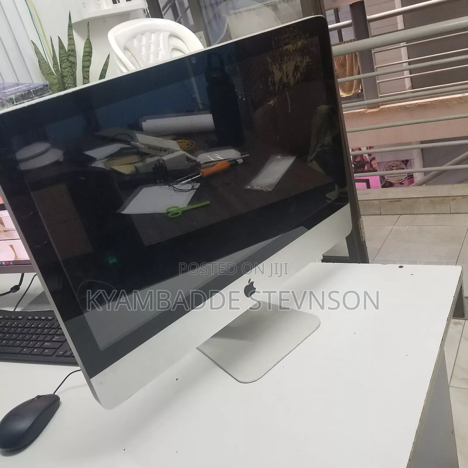 Desktop Computer Apple iMac Pro 8GB Intel Core I5 SSD 256GB
