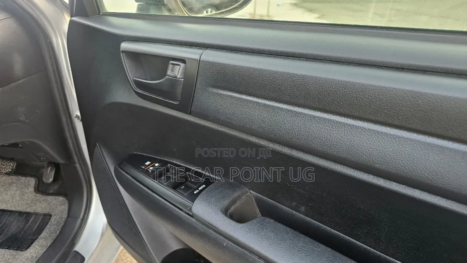 Toyota Axio 2019 Silver