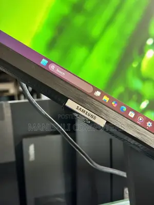 Samsung 27.4 Inch Screen Ips Ultra Gaming Monitor Type C Hdmi