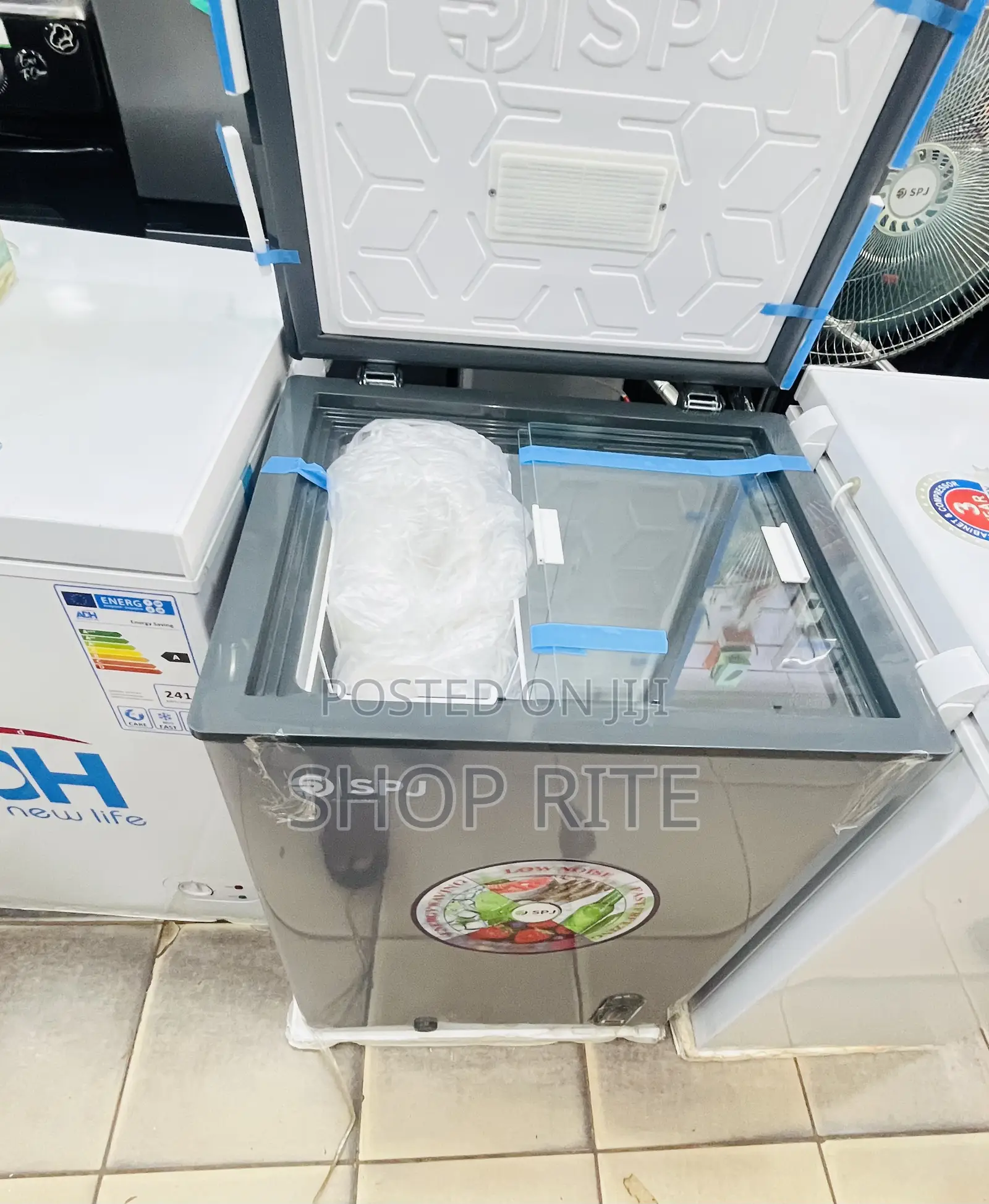 SPJ 130 Liters Chest Freezer Fast Cooling
