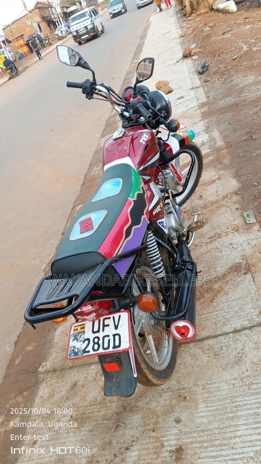 TVS HLX 125 2023 Red