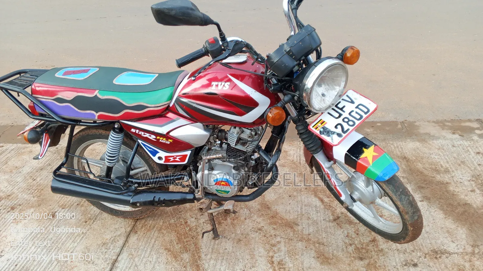 TVS HLX 125 2023 Red