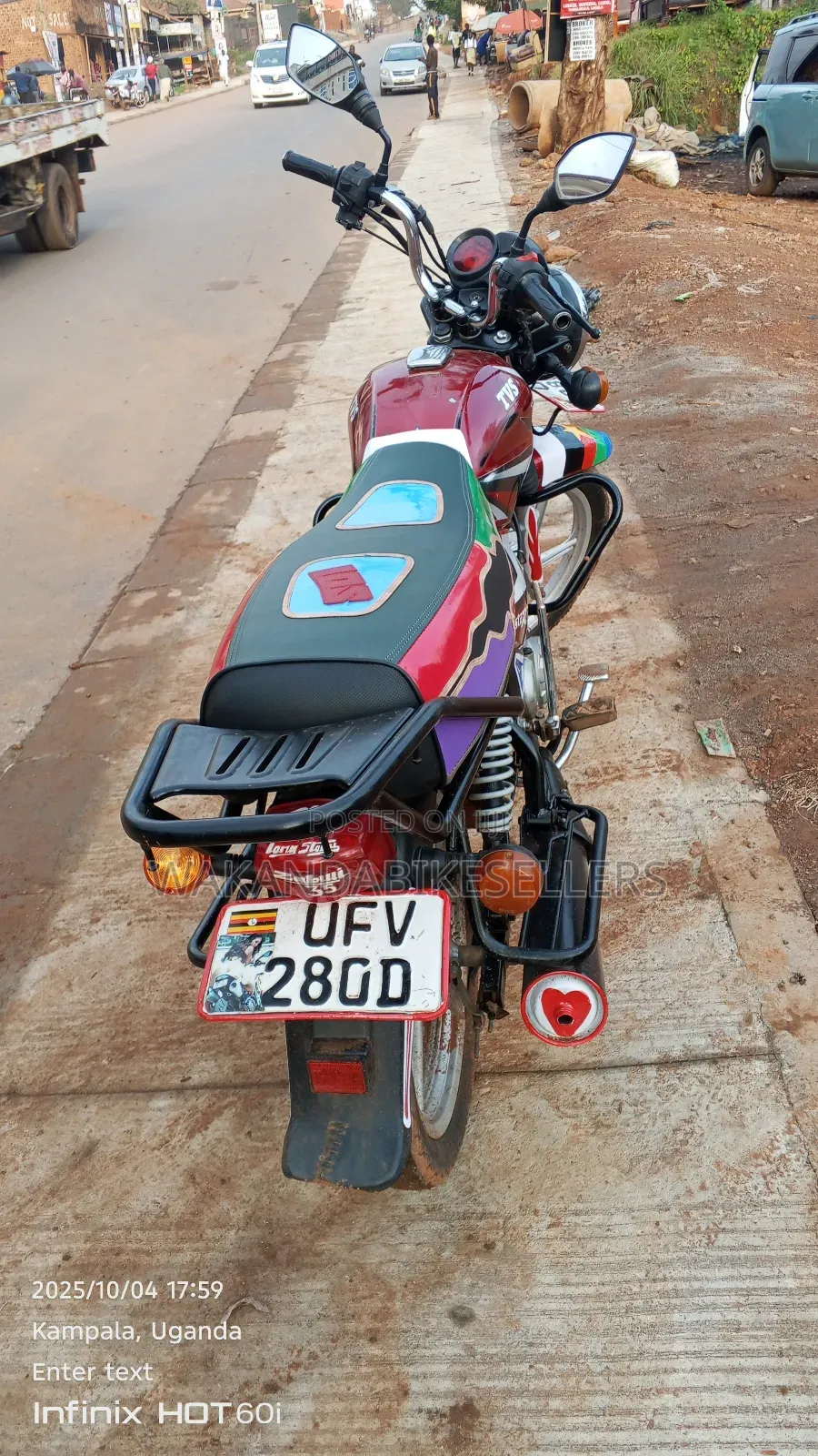 TVS HLX 125 2023 Red