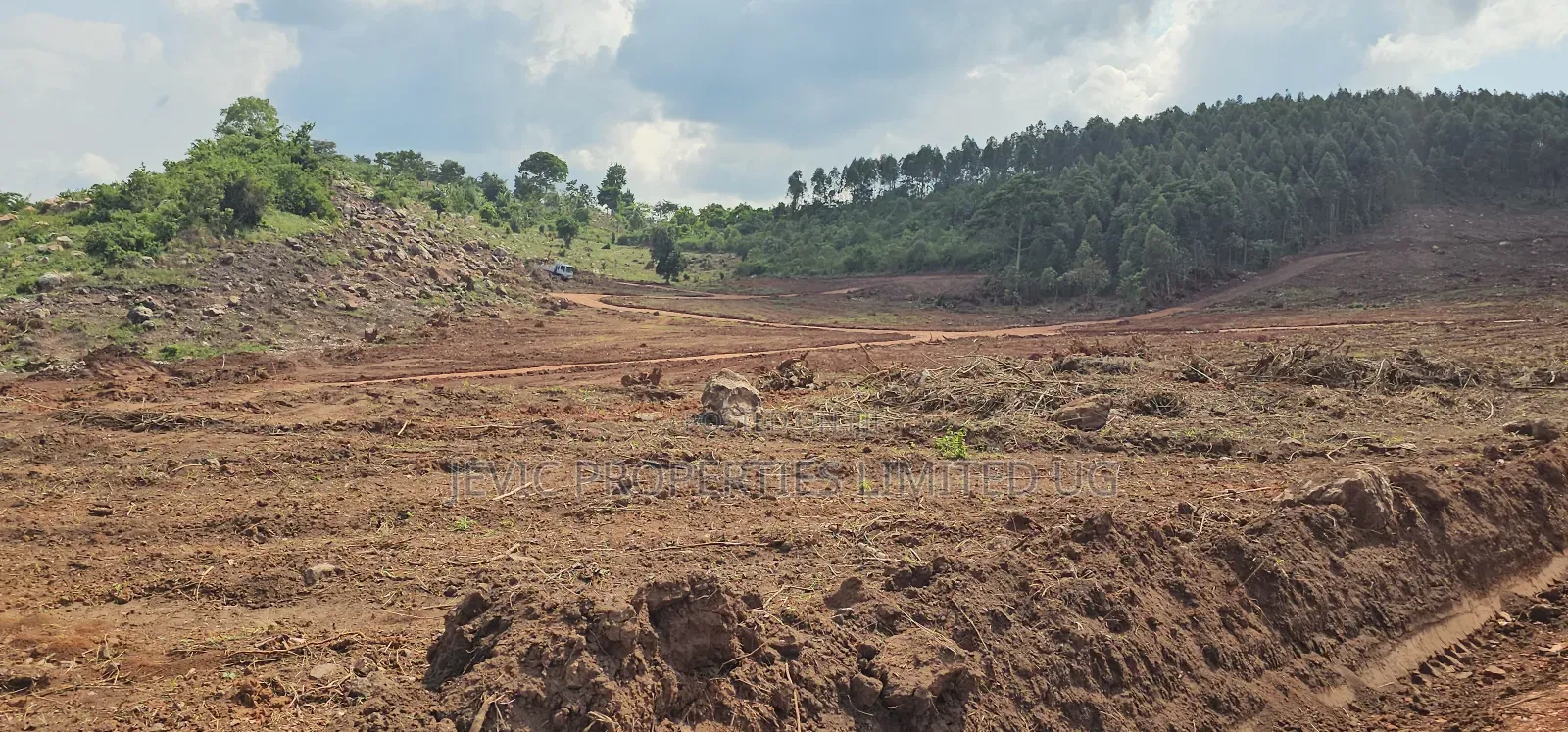Hot Sale Plots (50×100sized) Titled at Kakiri Gobero Hoima Road