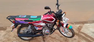 TVS HLX 125 2023 Red