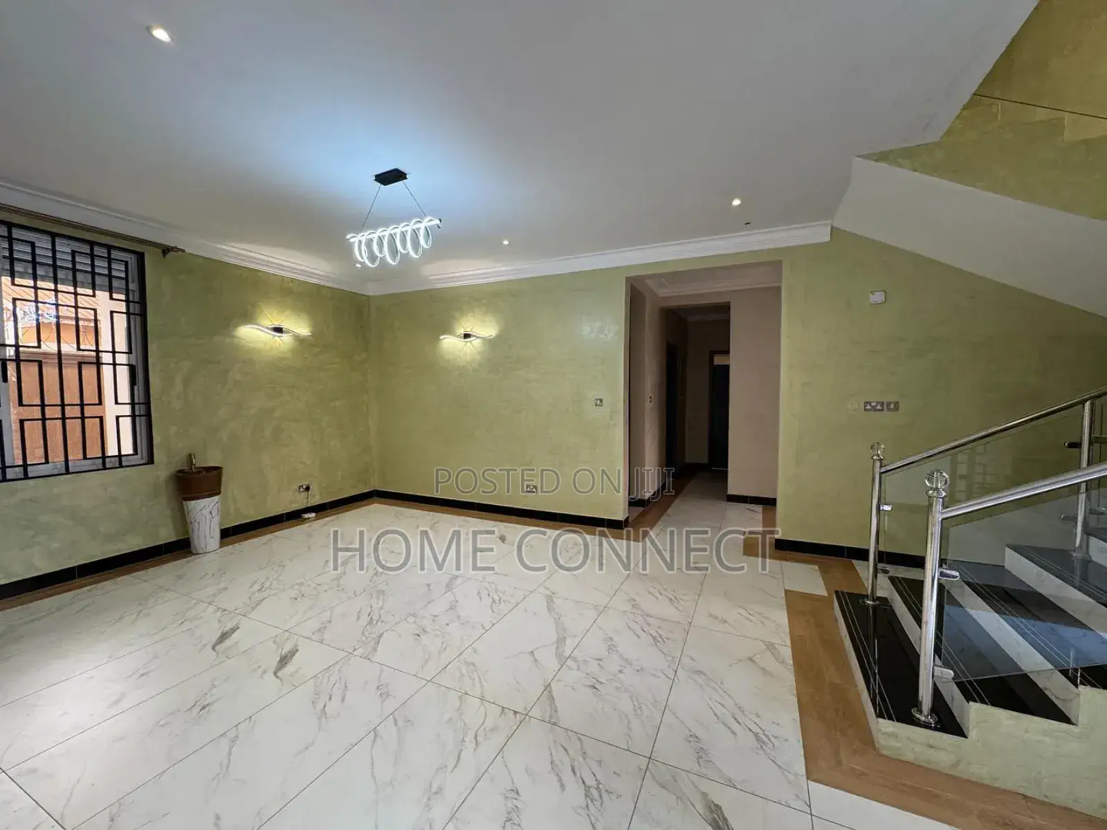 6bdrm Duplex in Muyenga Bukasa Lake, Central Division for sale