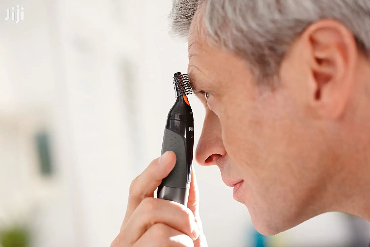 Philips Nose Hair Ear Hair And Eyebrow Trimmer Series 3000