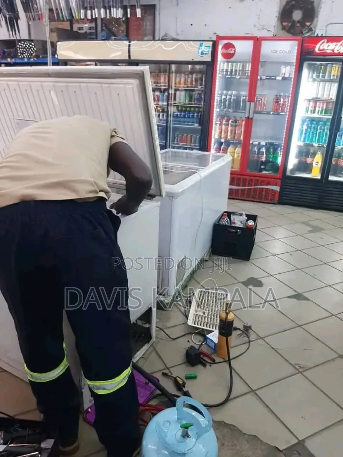 Door to Door Fridge Technicians
