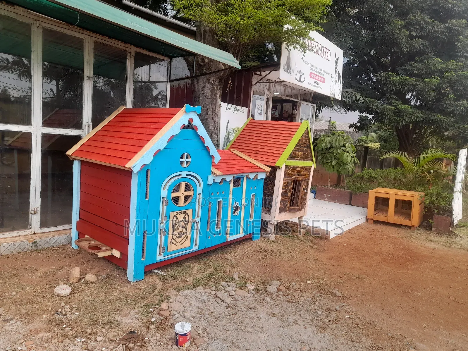 Paw Kennels