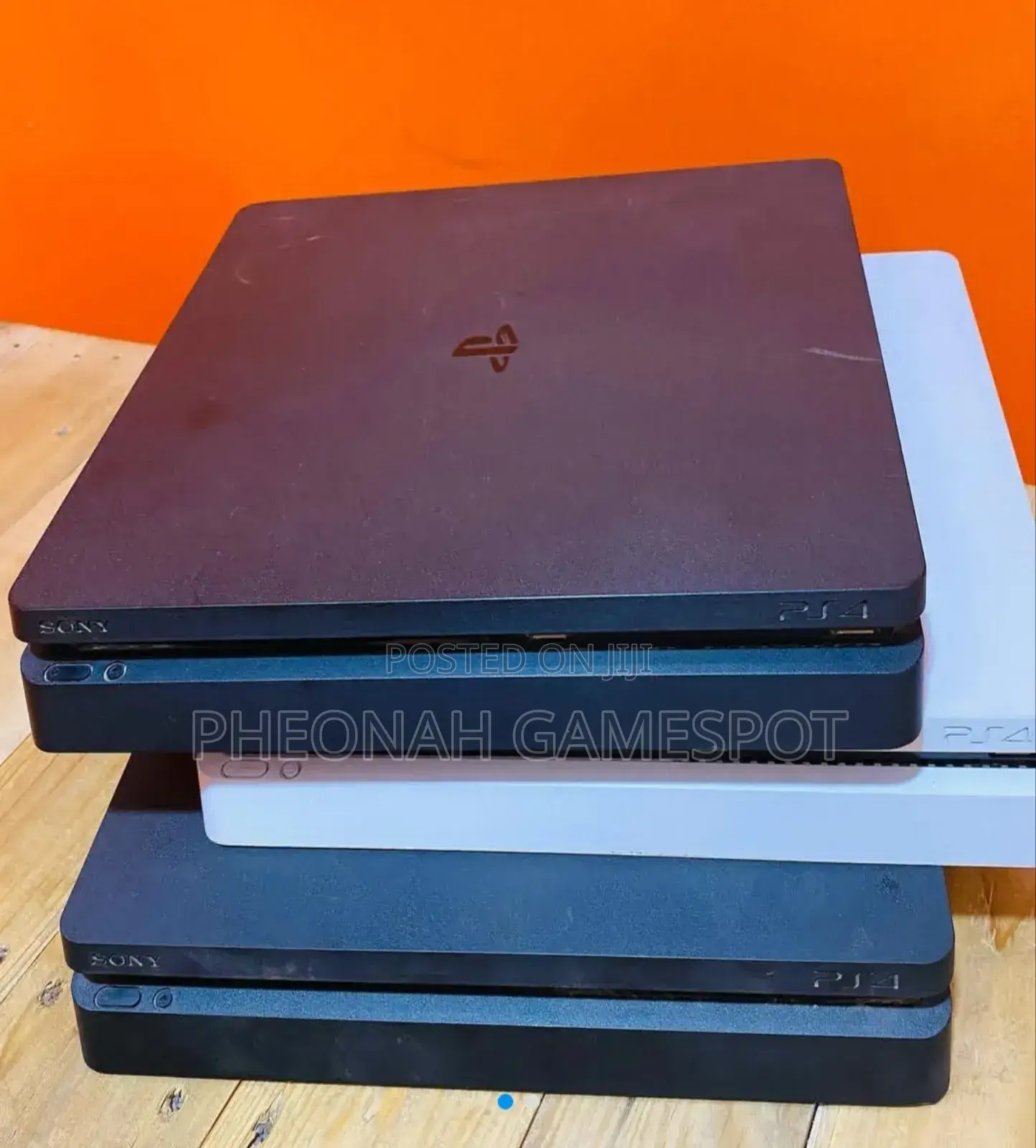 Playstation 4 Slim Console (Excellent, Nice Condition) Chipped. Games