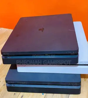 Playstation 4 Slim Console (Excellent, Nice Condition) Chipped. Games