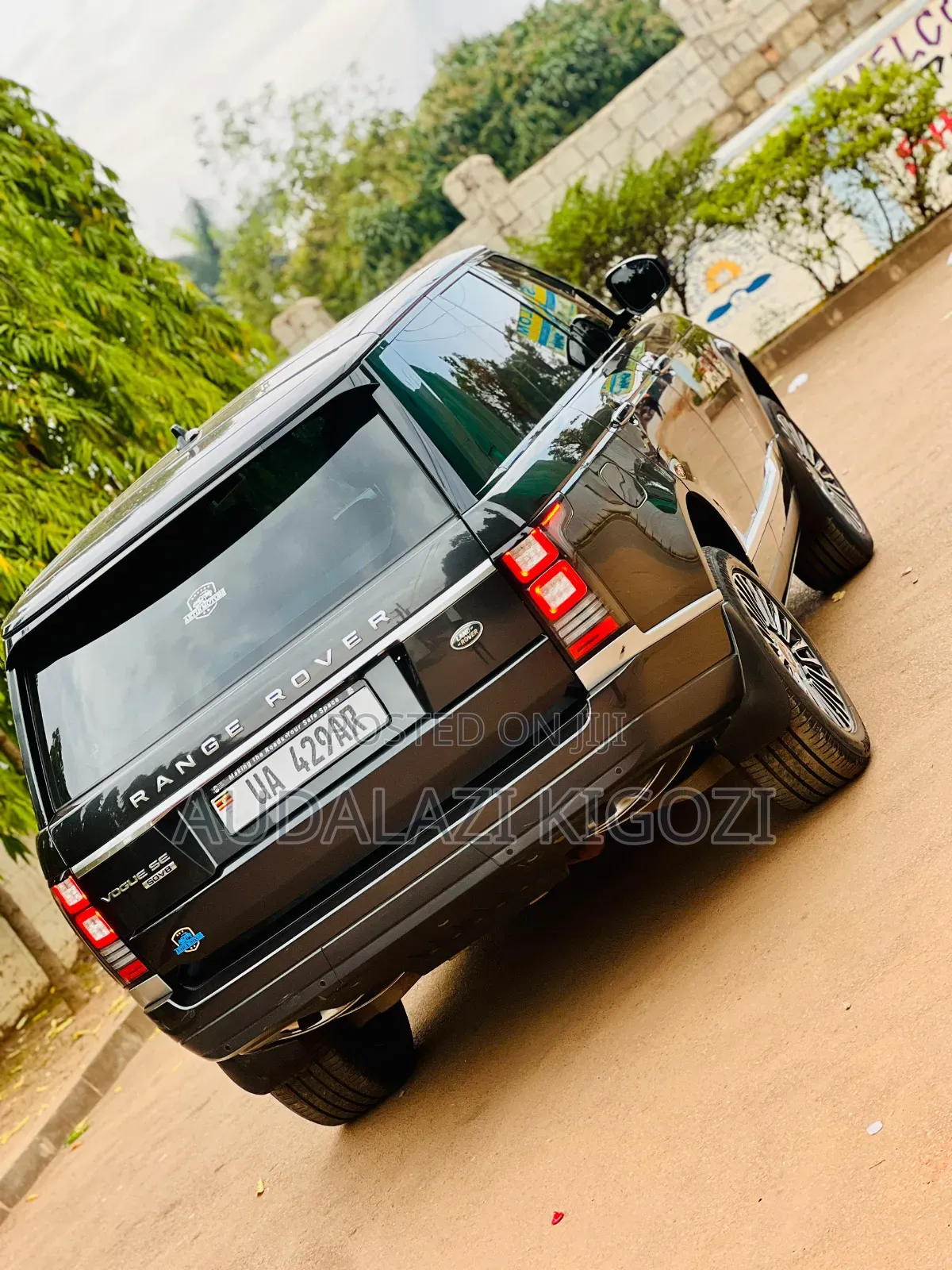 Land Rover Range Rover Vogue 2020 Black